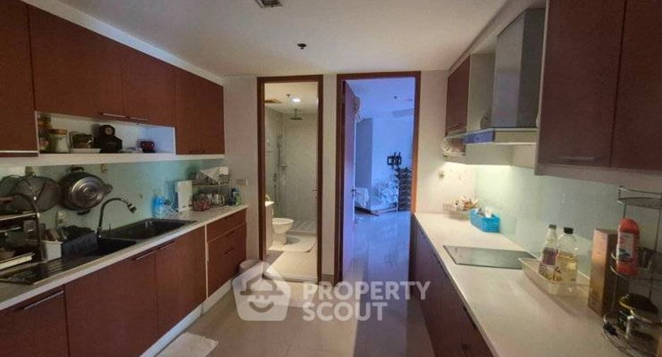 For sale 2 ベッドルーム condo in Dusit, Bangkok