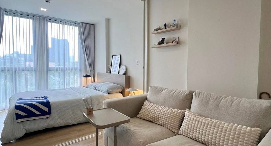 For sale 1 bed condo in Phra Khanong, Bangkok