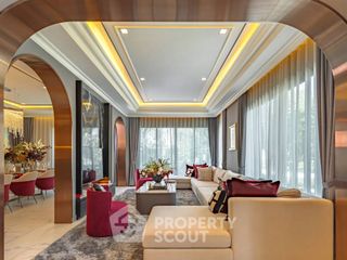 Casa en venta de 4 habitaciones en Bang Khae, Bangkok