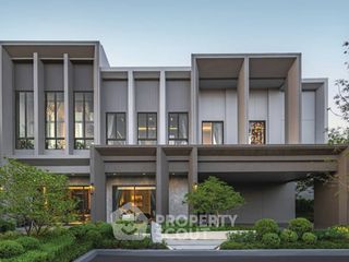 Casa en venta de 4 habitaciones en Bang Khae, Bangkok