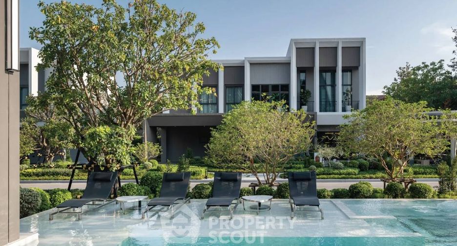 Casa en venta de 4 habitaciones en Sai Mai, Bangkok