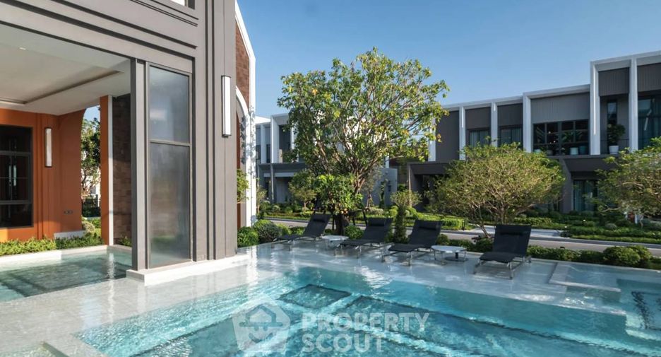 Casa en venta de 4 habitaciones en Sai Mai, Bangkok