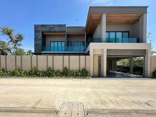 Villa zum Kauf mit 5 Zimmer in Bang Lamung, Chonburi