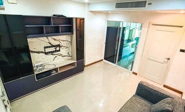 For sale 1 bed condo in Huai Khwang, Bangkok