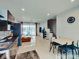 For rent 3 bedrooms townhouse in Thalang, Phuket