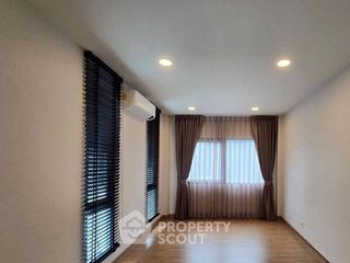 Casa en venta de 4 habitaciones en Sai Mai, Bangkok