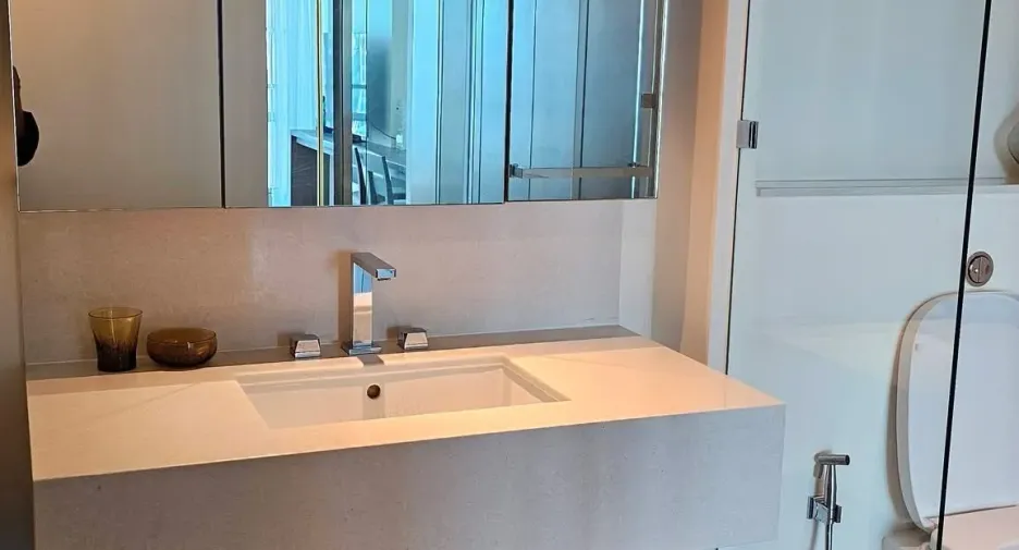For rent 3 bedrooms condo in Sathon, Bangkok