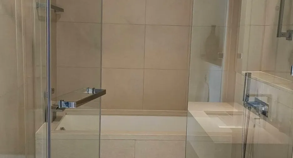 For rent 3 bedrooms condo in Sathon, Bangkok