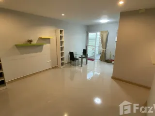 For rent 3 bedrooms townhouse in Don Mueang, Bangkok