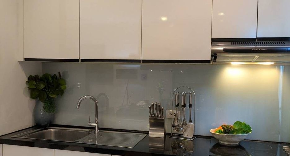Reihenhaus zur Miete mit 4 Zimmer in Bang Lamung, Chonburi