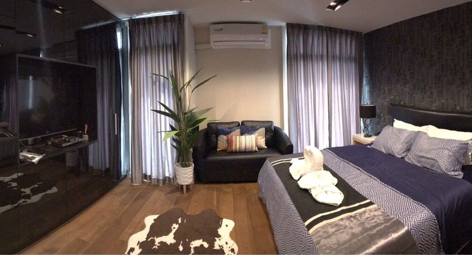 Reihenhaus zur Miete mit 4 Zimmer in Bang Lamung, Chonburi