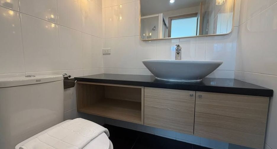 For sale and for rent 4 bedrooms villa in Kathu, Phuket