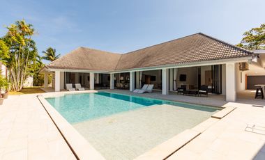 For sale 4 bedrooms villa in Mueang Phuket, Phuket