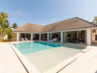 À vendre 4 chambres villa à Mueang Phuket, Phuket
