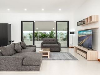 À vendre 4 chambres villa à Mueang Phuket, Phuket