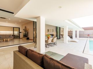 À vendre 4 chambres villa à Mueang Phuket, Phuket