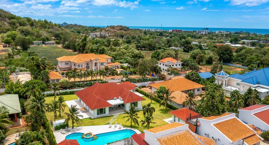 À vendre 6 chambres villa à Hua Hin, Prachuap Khiri Khan