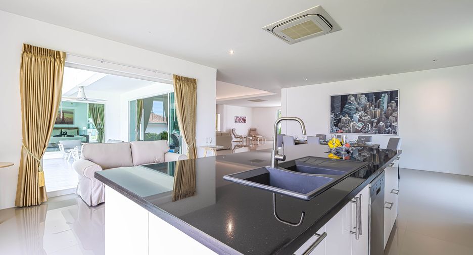 À vendre 6 chambres villa à Hua Hin, Prachuap Khiri Khan