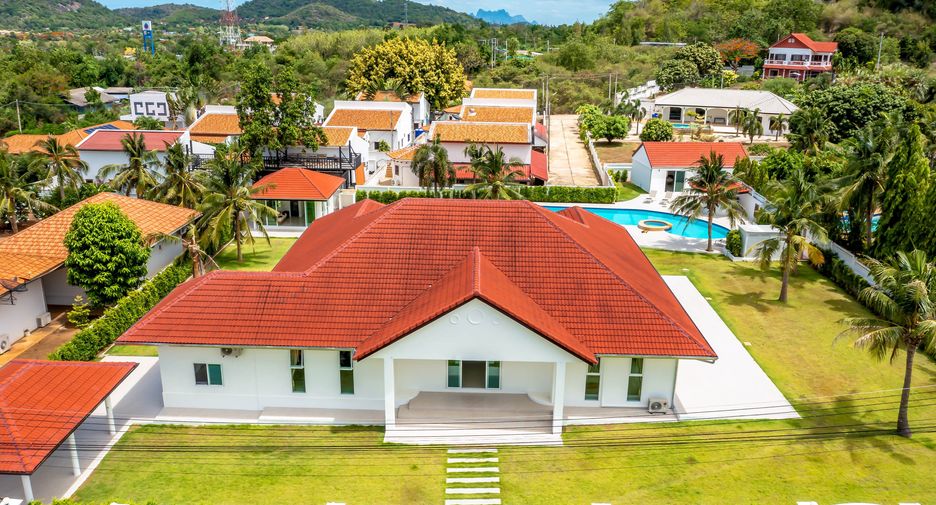 À vendre 6 chambres villa à Hua Hin, Prachuap Khiri Khan