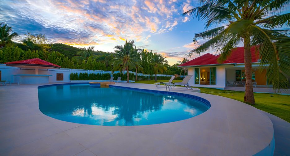 À vendre 6 chambres villa à Hua Hin, Prachuap Khiri Khan