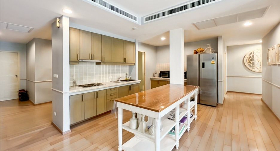 For sale 3 ベッドルーム condo in Hua Hin, Prachuap Khiri Khan