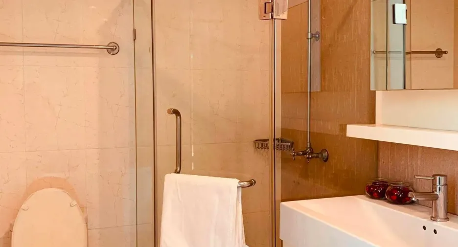 For rent 1 bed condo in Watthana, Bangkok