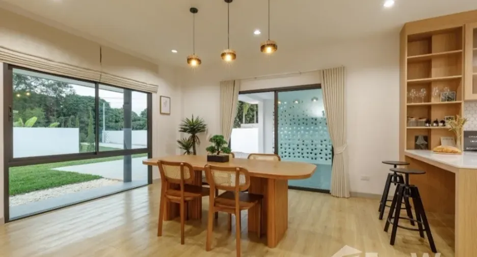 Casa en venta de 5 habitaciones en Saraphi, Chiang Mai