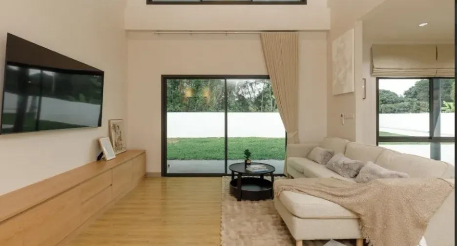 Casa en venta de 5 habitaciones en Saraphi, Chiang Mai