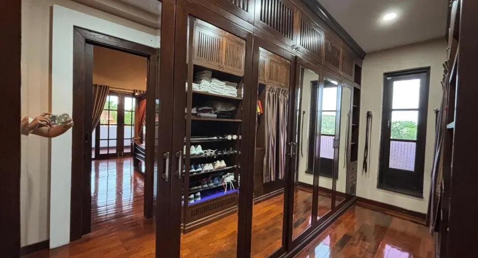 Villa zum Kauf mit 6 Zimmer in Hua Hin, Prachuap Khiri Khan