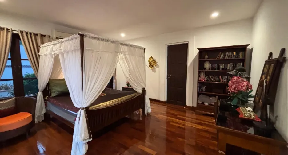 Villa zum Kauf mit 6 Zimmer in Hua Hin, Prachuap Khiri Khan