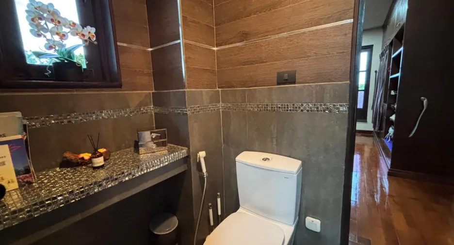 Villa zum Kauf mit 6 Zimmer in Hua Hin, Prachuap Khiri Khan