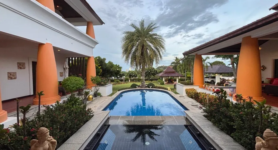 Villa zum Kauf mit 6 Zimmer in Hua Hin, Prachuap Khiri Khan