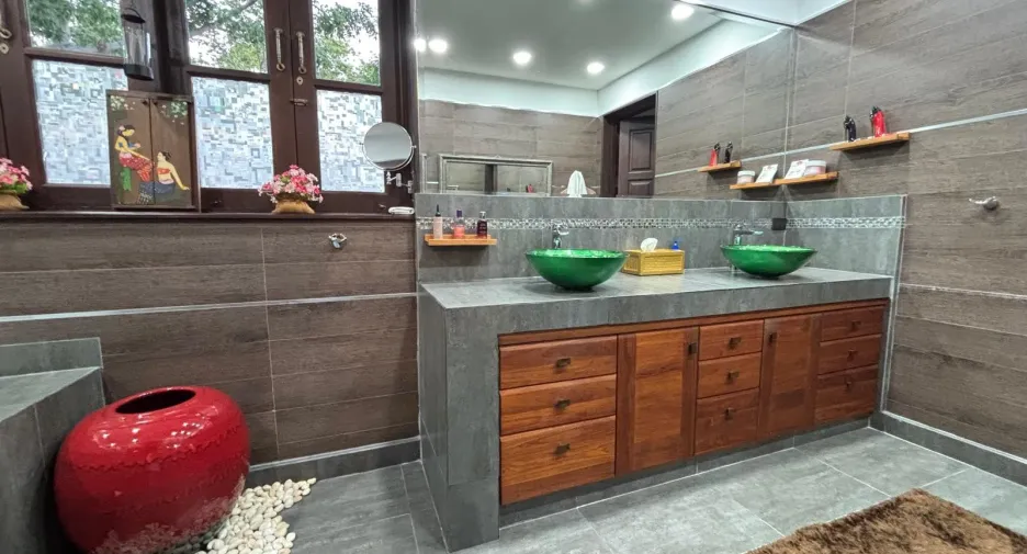 Villa zum Kauf mit 6 Zimmer in Hua Hin, Prachuap Khiri Khan