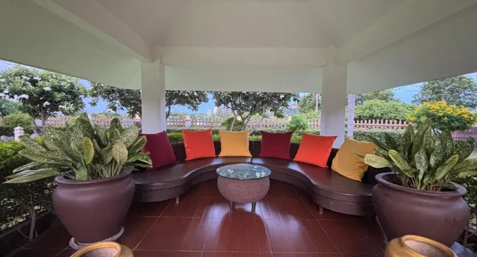 Villa zum Kauf mit 6 Zimmer in Hua Hin, Prachuap Khiri Khan