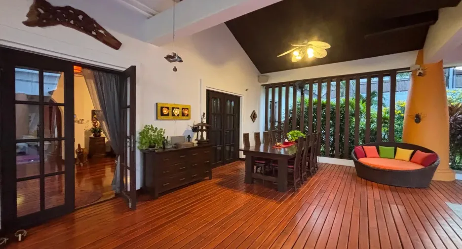 Villa zum Kauf mit 6 Zimmer in Hua Hin, Prachuap Khiri Khan