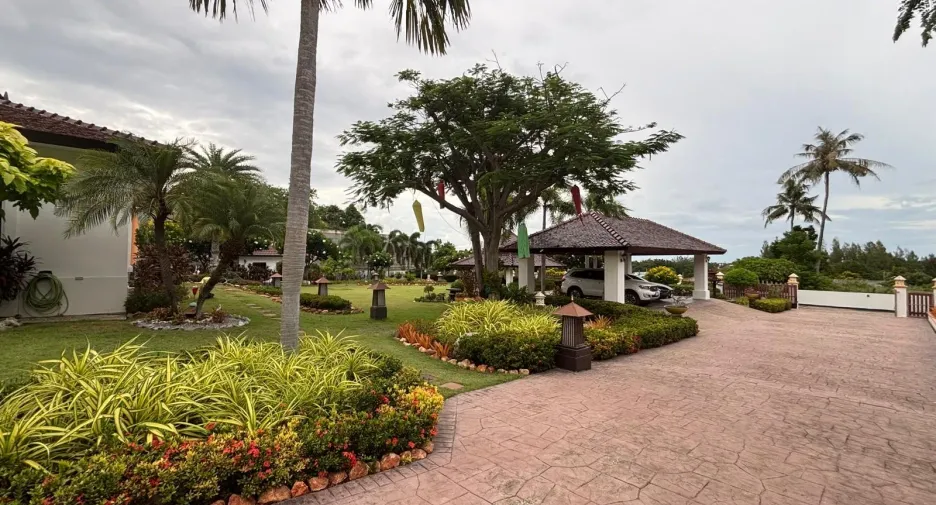 Villa zum Kauf mit 6 Zimmer in Hua Hin, Prachuap Khiri Khan