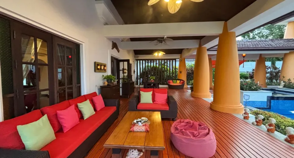 Villa zum Kauf mit 6 Zimmer in Hua Hin, Prachuap Khiri Khan