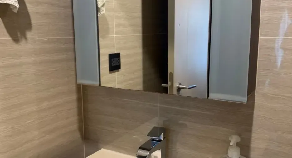 Wohnung zur Miete mit 1 Zimmer in Huai Khwang, Bangkok