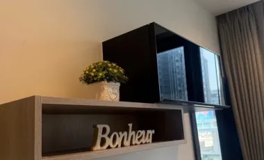 Wohnung zur Miete mit 1 Zimmer in Huai Khwang, Bangkok