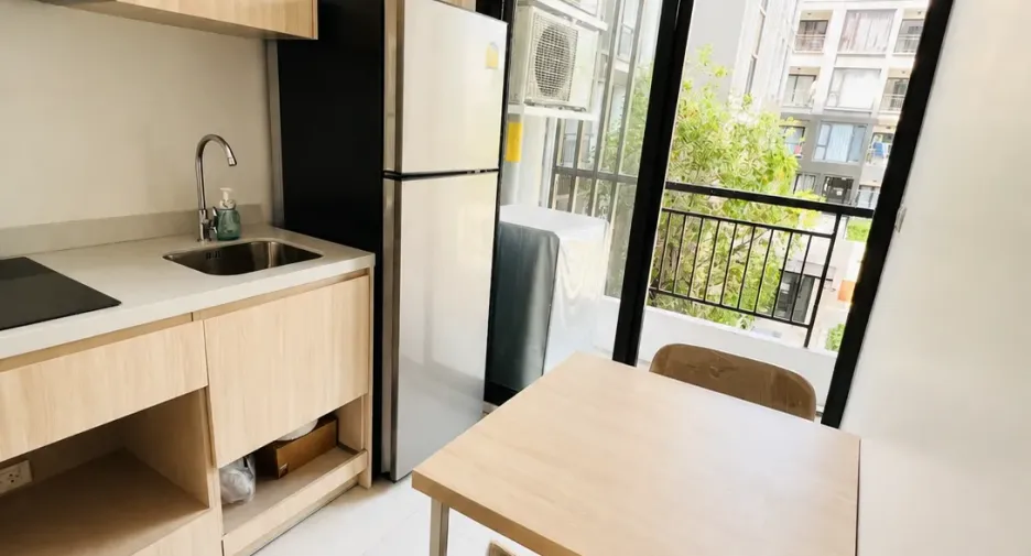 Wohnung zum Kauf mit 1 Zimmer in Bang Na, Bangkok