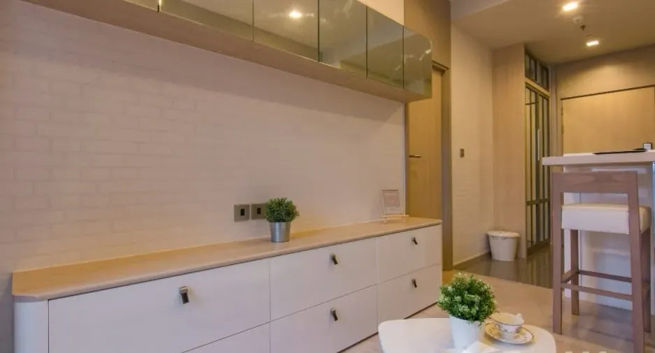 For rent 1 bed condo in Watthana, Bangkok