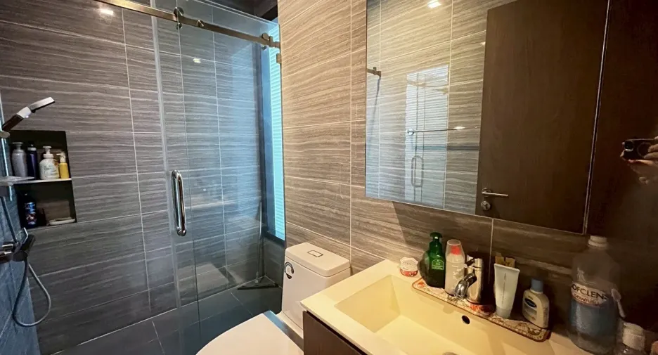 Wohnung zur Miete mit 2 Zimmer in Phaya Thai, Bangkok