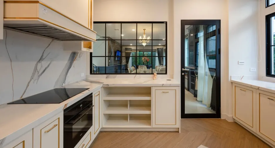 Haus zum Kauf und zur Miete mit 4 Zimmer in Saphan Sung, Bangkok