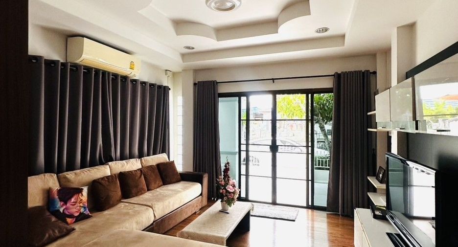 For rent 3 bedrooms house in San Sai, Chiang Mai