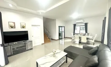 For rent 4 bedrooms house in Mueang Chiang Mai, Chiang Mai