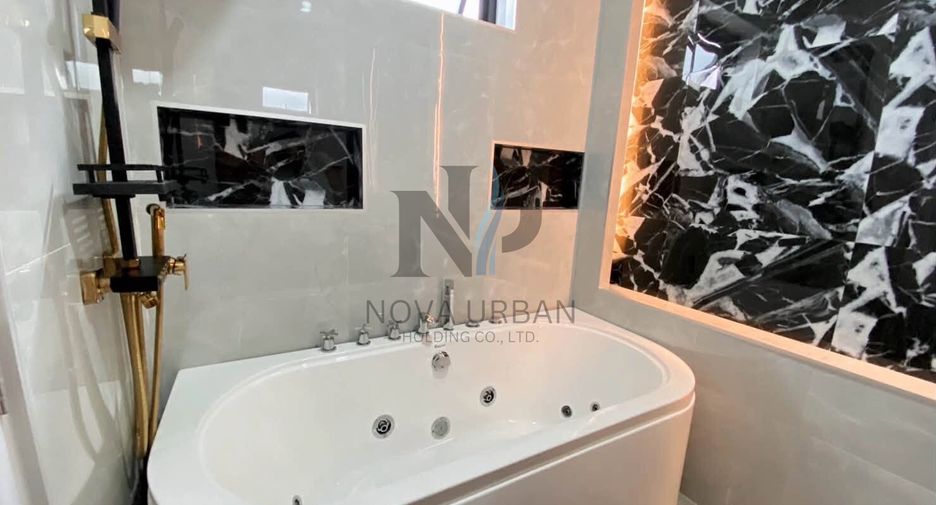For rent 4 bedrooms house in Bang Lamung, Chonburi