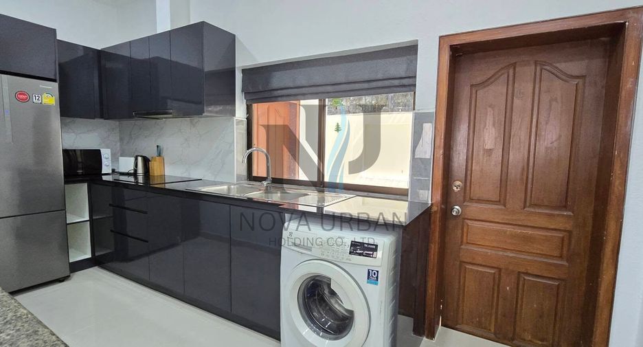 For rent 4 bedrooms townhouse in Bang Lamung, Chonburi