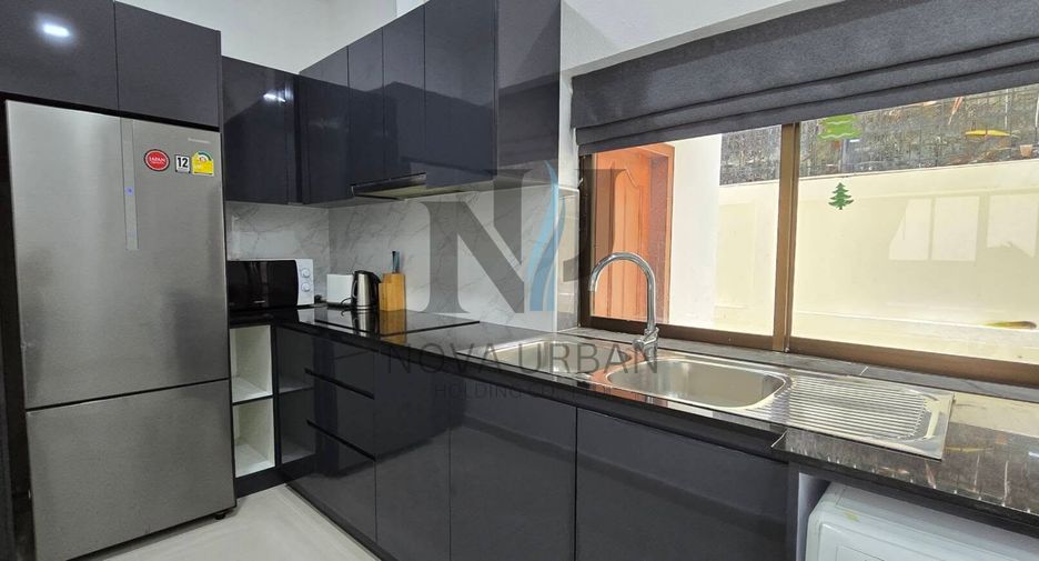 For rent 4 bedrooms townhouse in Bang Lamung, Chonburi