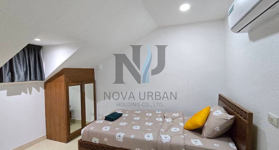 For rent 4 bedrooms townhouse in Bang Lamung, Chonburi