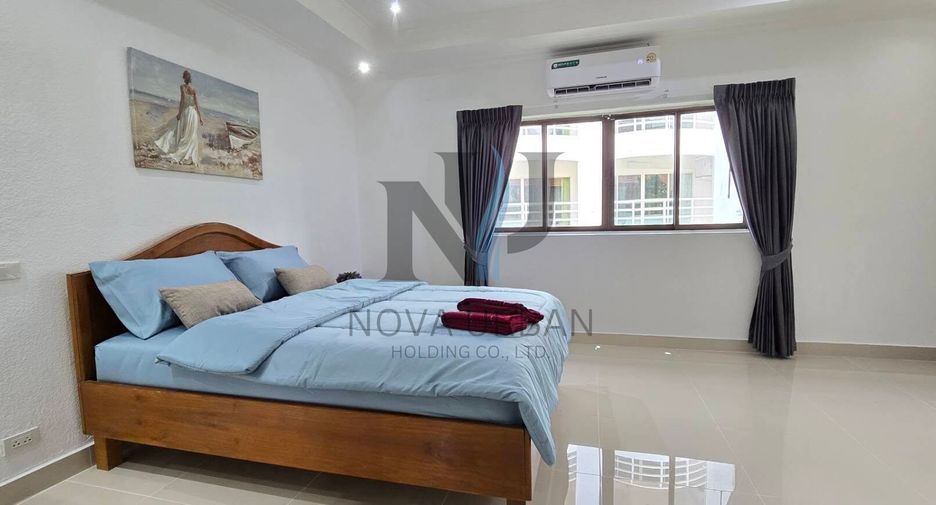 For rent 4 bedrooms townhouse in Bang Lamung, Chonburi